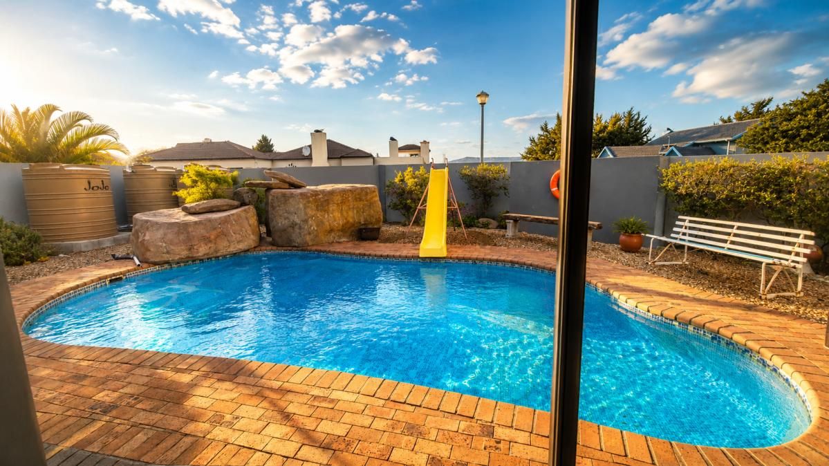 Photo of 4 Bedroom house for sale in Country Club, Langebaan