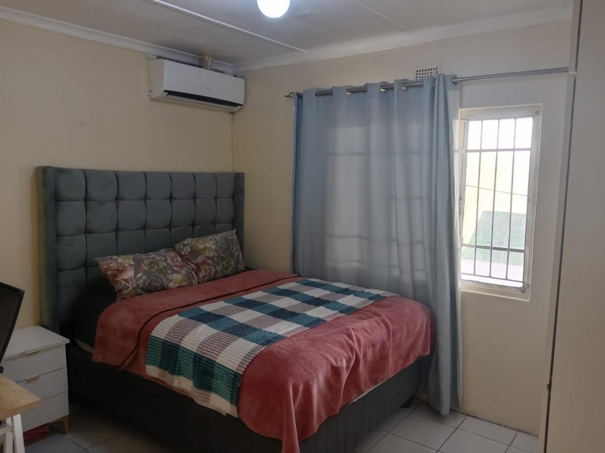 Photo of 3 Bedroom house for sale in Clayfield, Phoenix