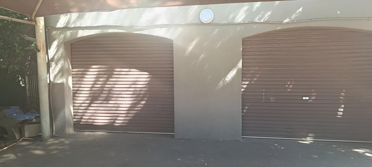 Photo 5 of 26