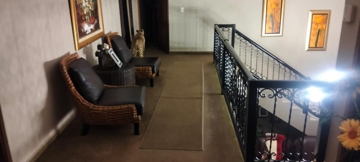 Photo 3 of 22