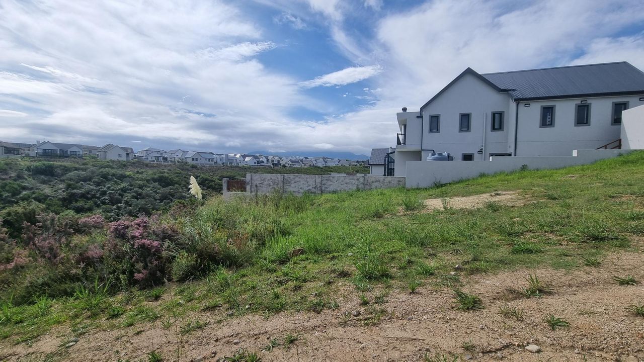 Photo 2 of 13