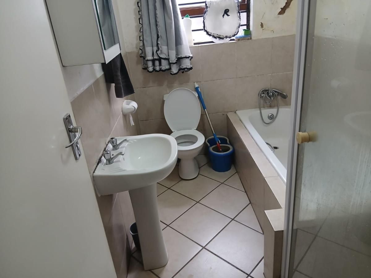 Photo 8 of 21