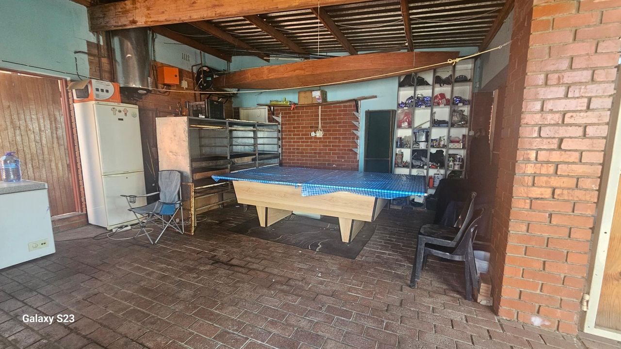 Photo 6 of 29