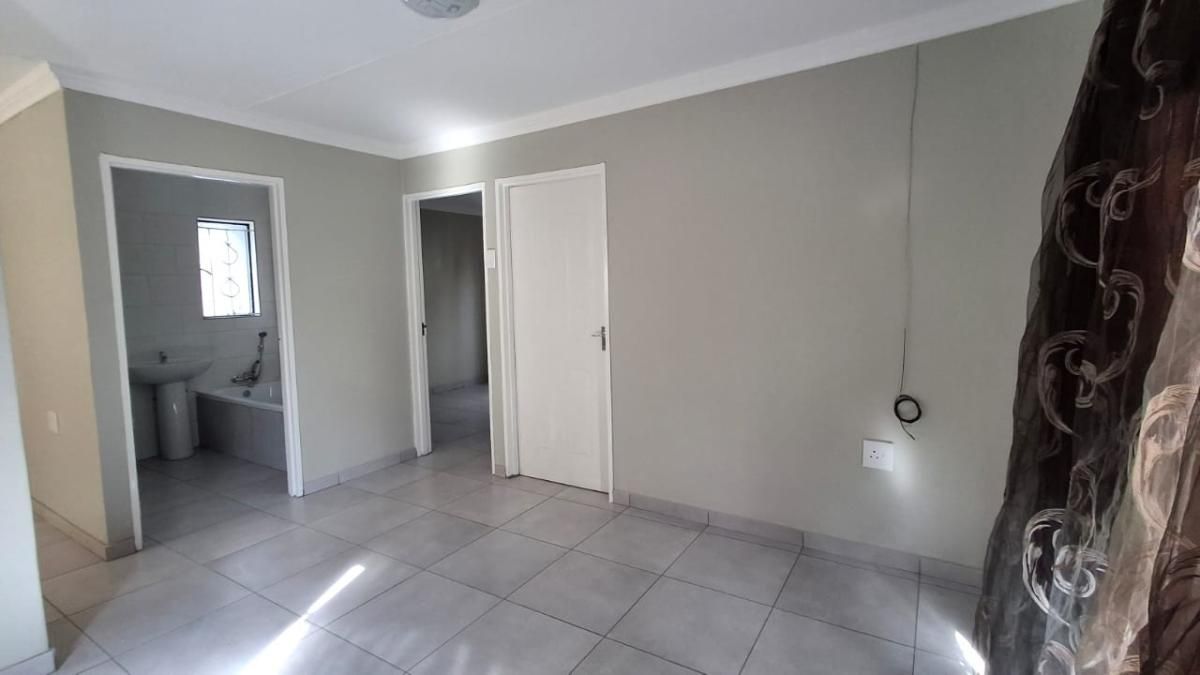 2 Bedroom house to rent in Kwaguqa, Witbank