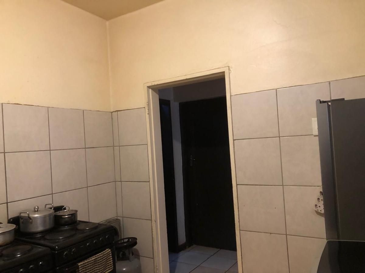 Photo 19 of 24
