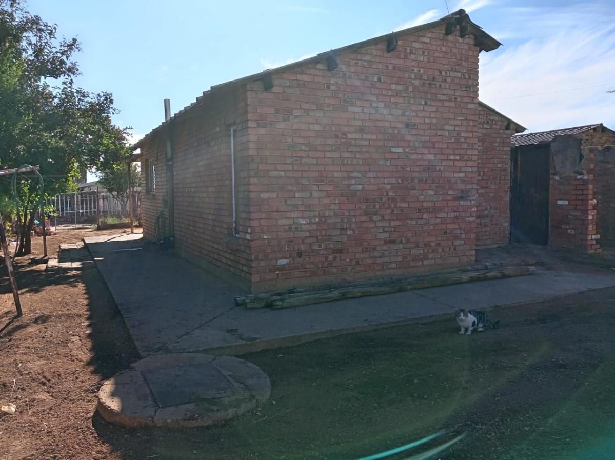 Photo 3 of 20