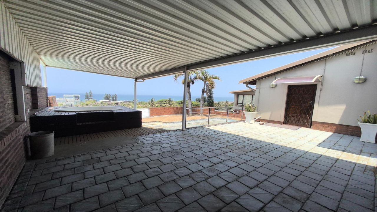 Photo 7 of 24