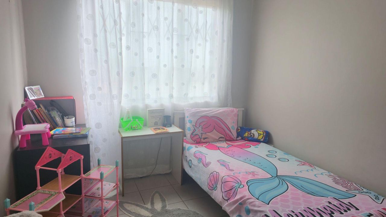 Photo 23 of 26