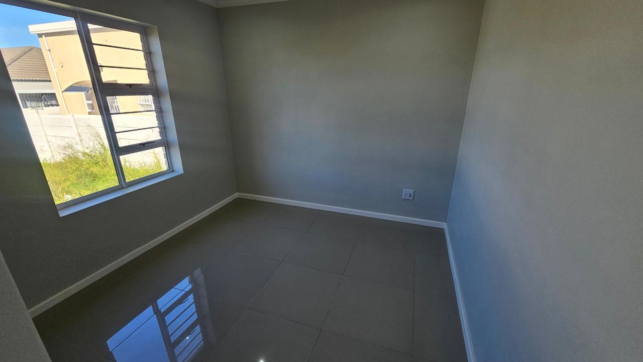 Photo 6 of 12