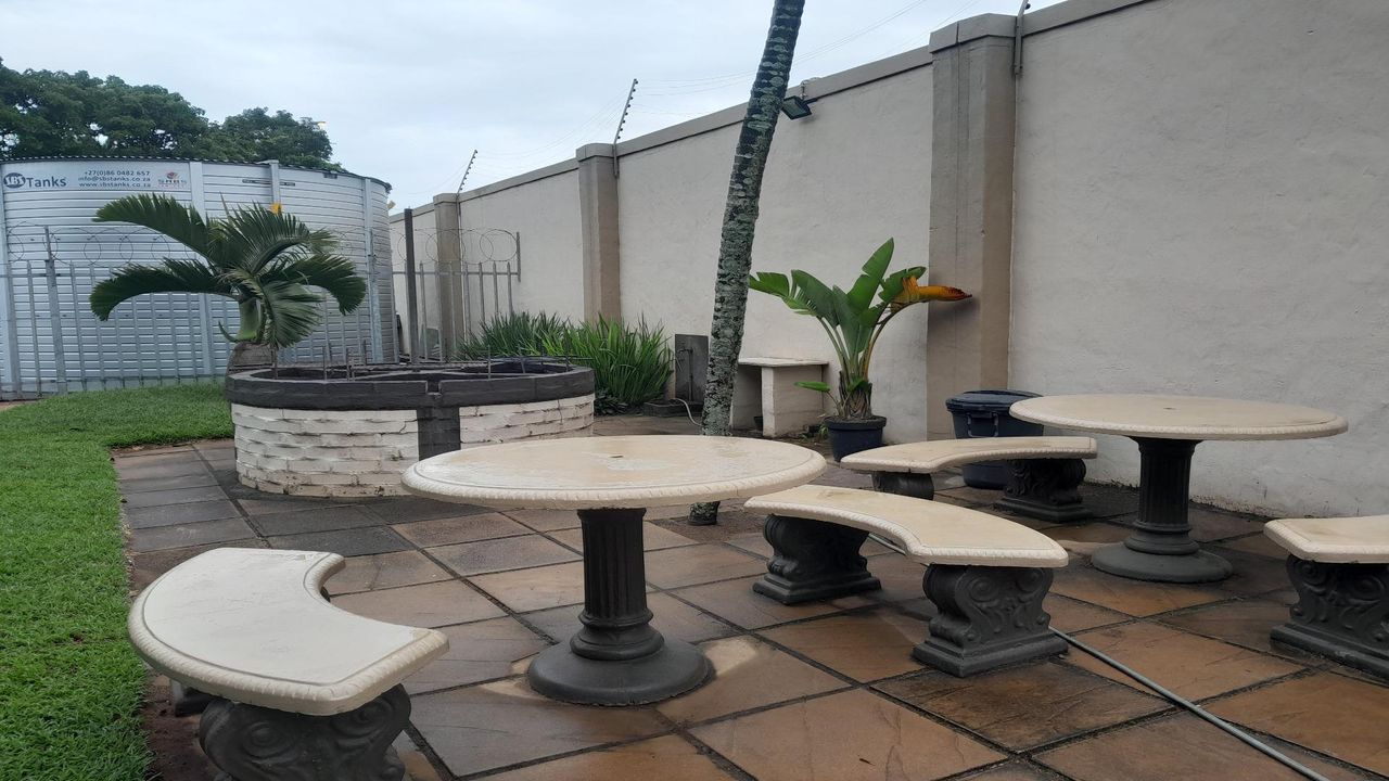 Photo 5 of 22