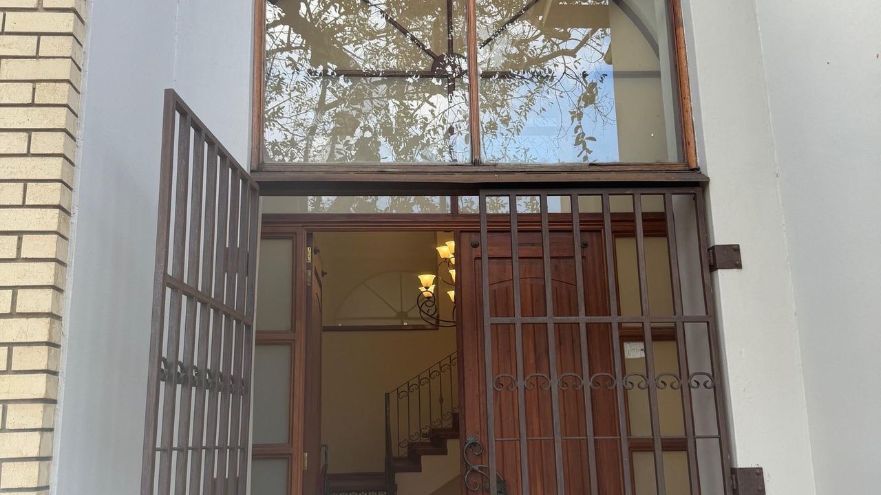 Photo 23 of 29