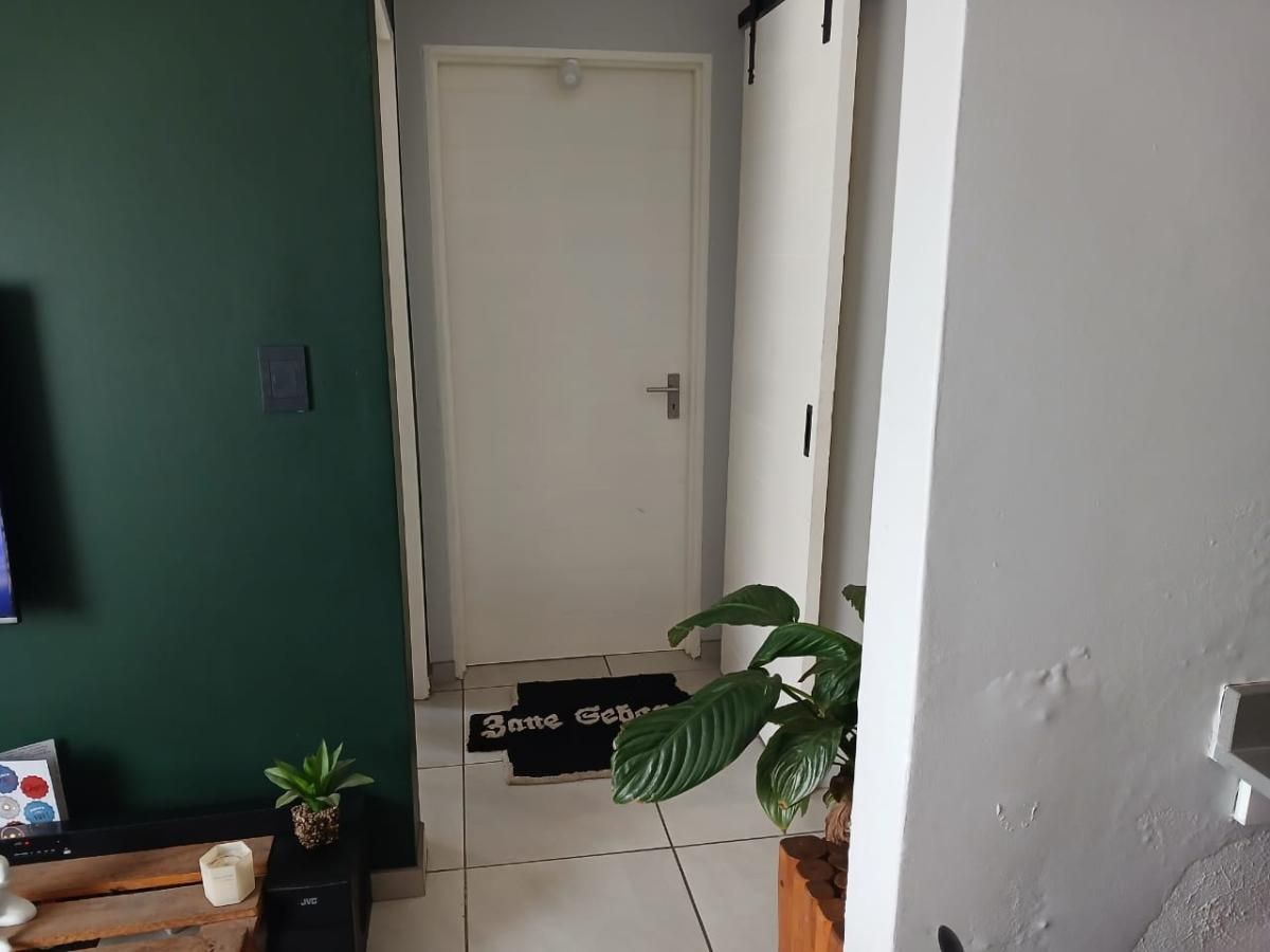 Photo 17 of 34