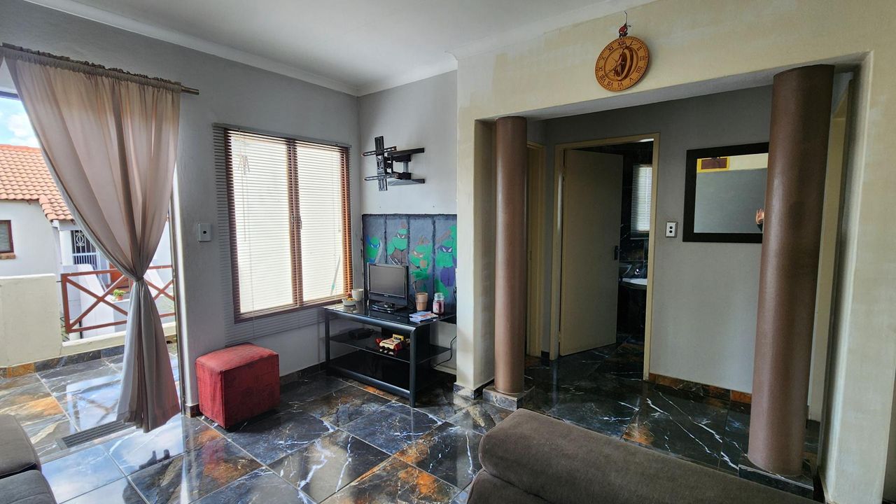 Photo 11 of 21