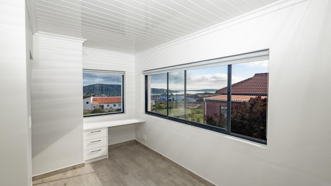 Photo of 5 Bedroom house for sale in Myburgh Park, Langebaan