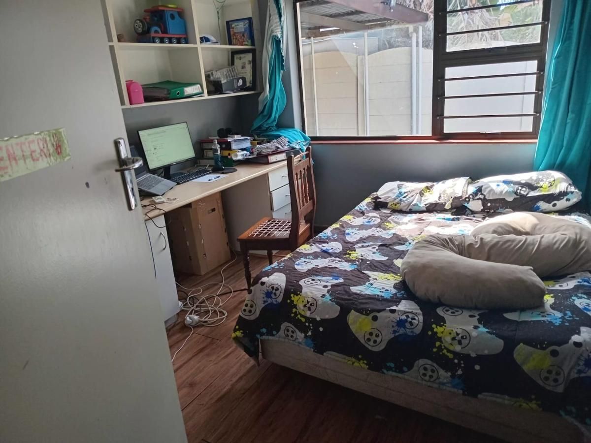 Photo 10 of 29