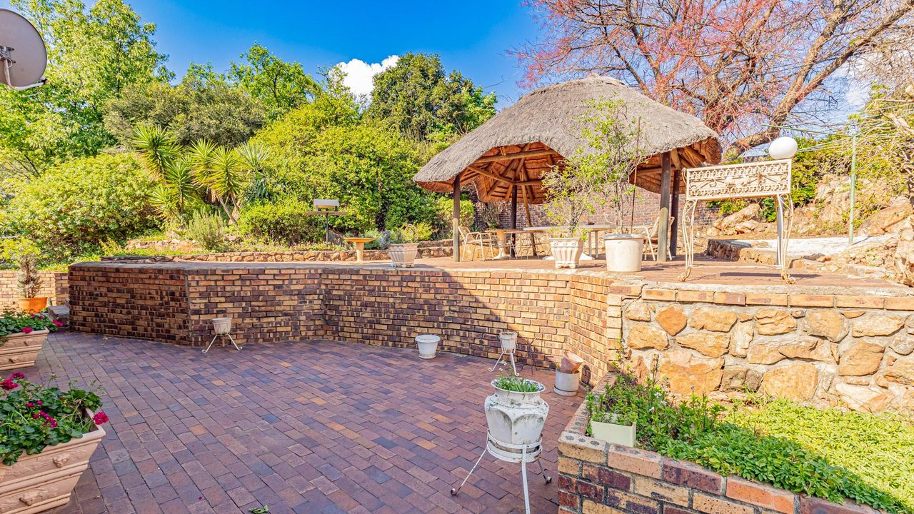 Photo 3 of 35