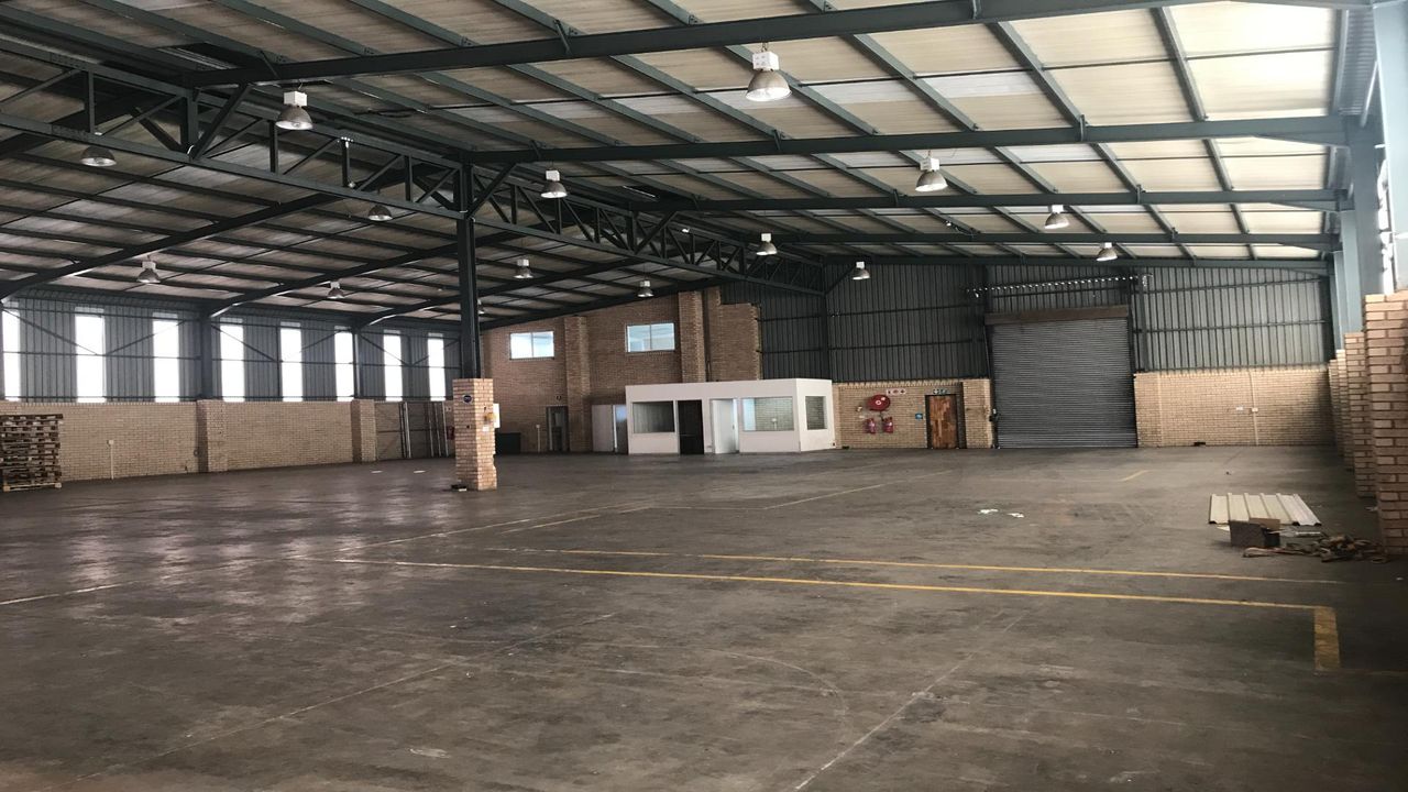 Photo 20 of 24