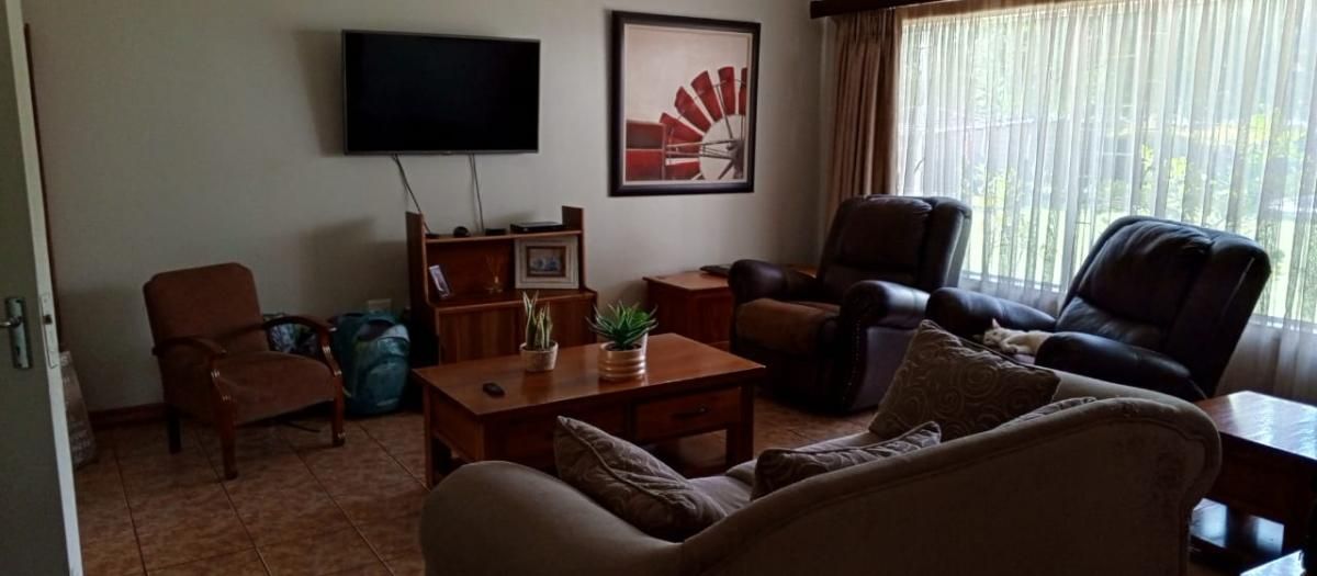 Photo 20 of 34