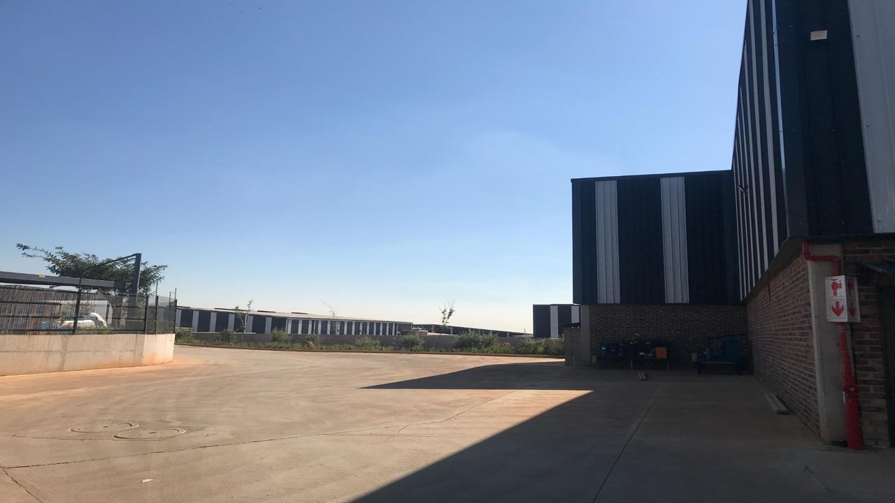 Photo 20 of 21