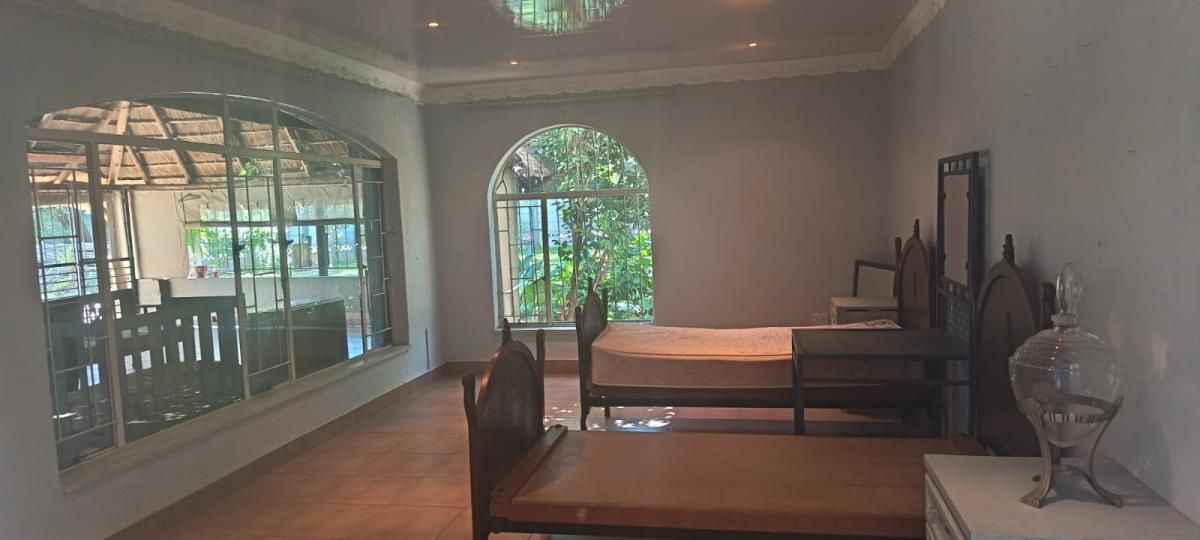 Photo 8 of 26