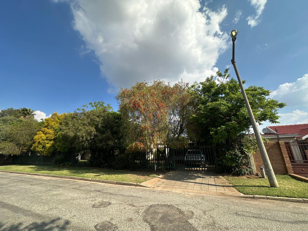 Photo 20 of 29