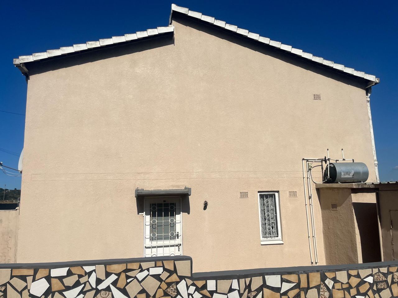Photo 2 of 13