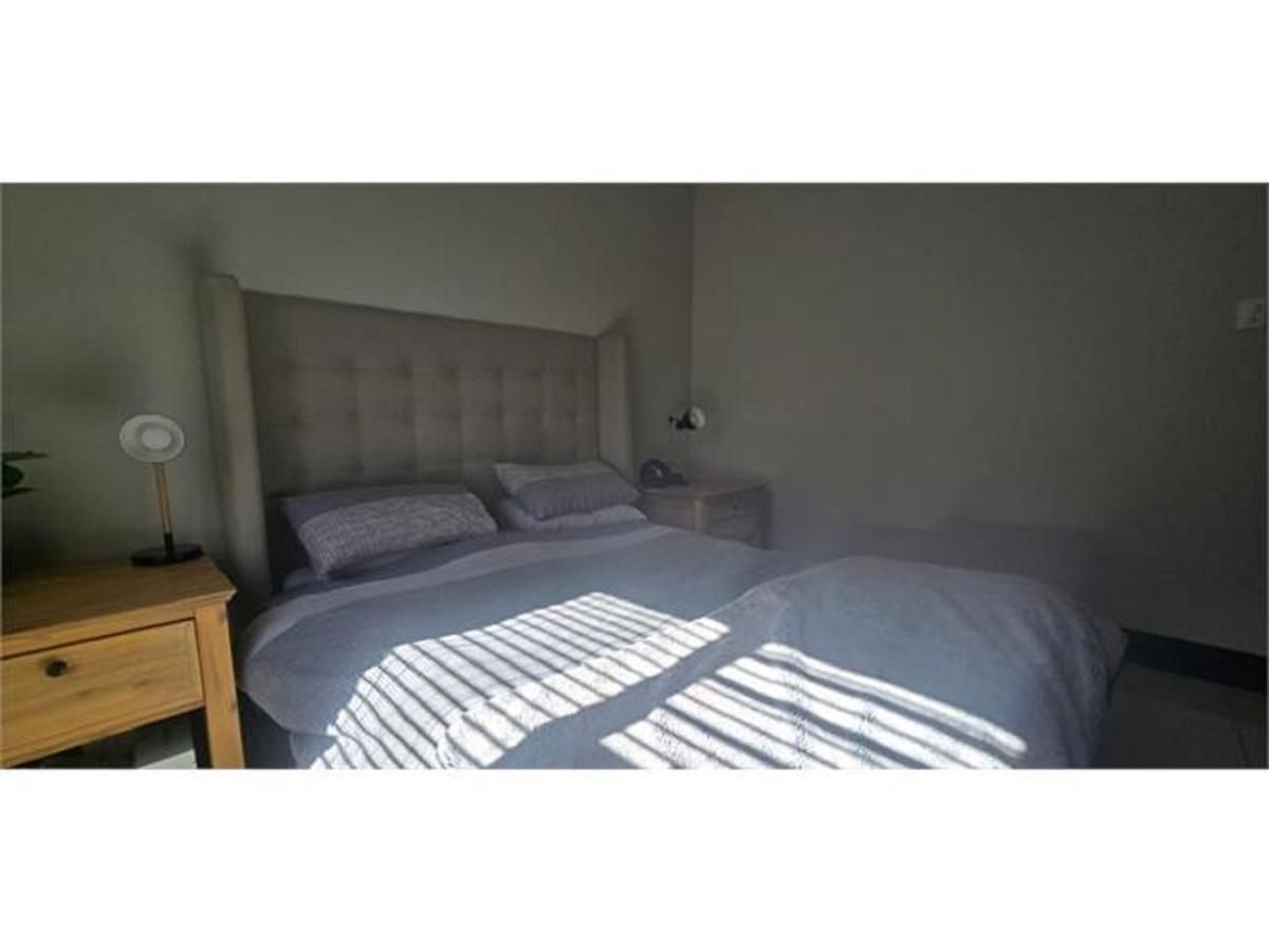 Photo 18 of 35