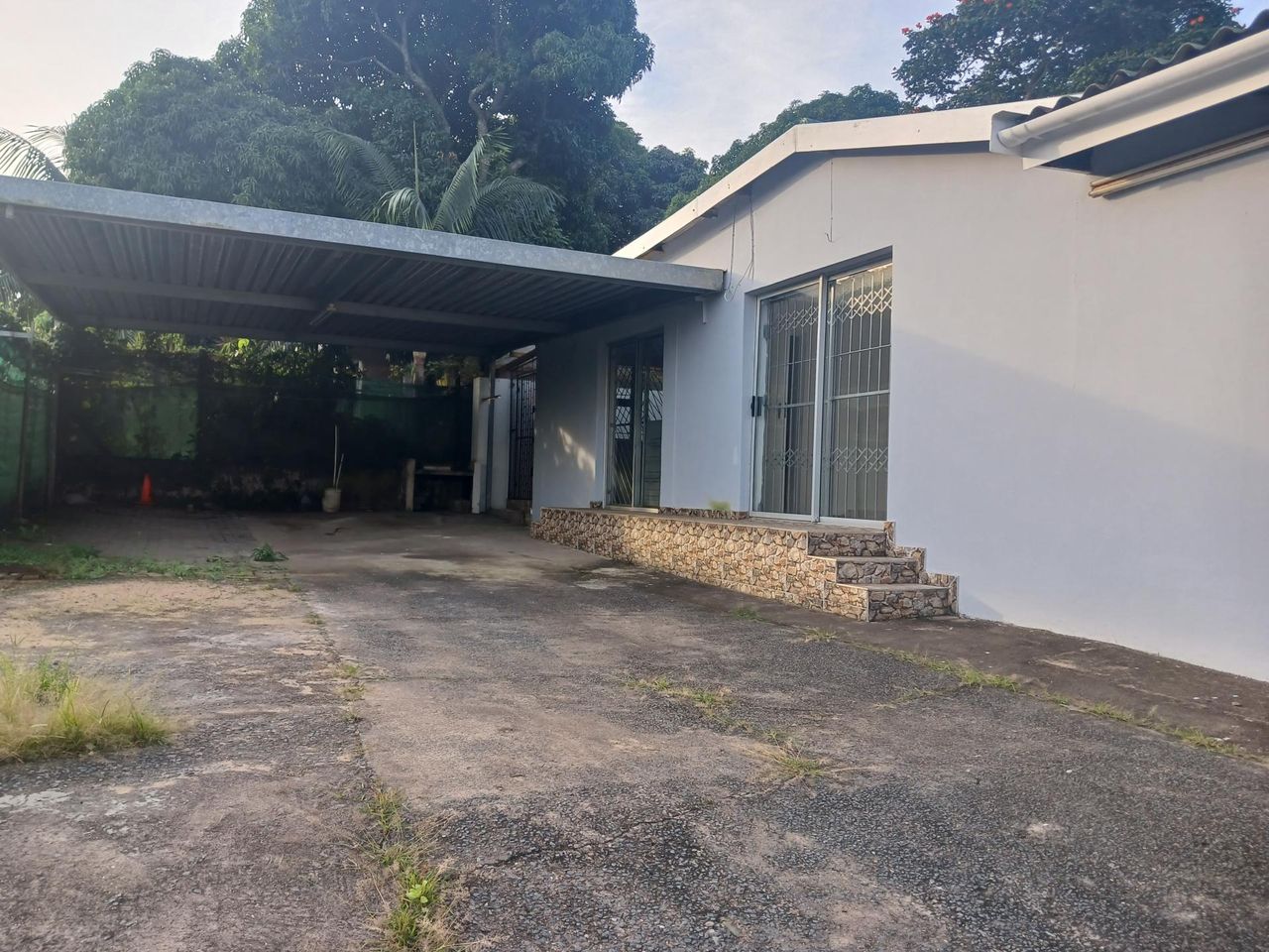 Photo 2 of 14