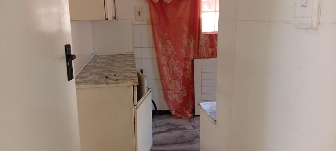 Photo 14 of 23