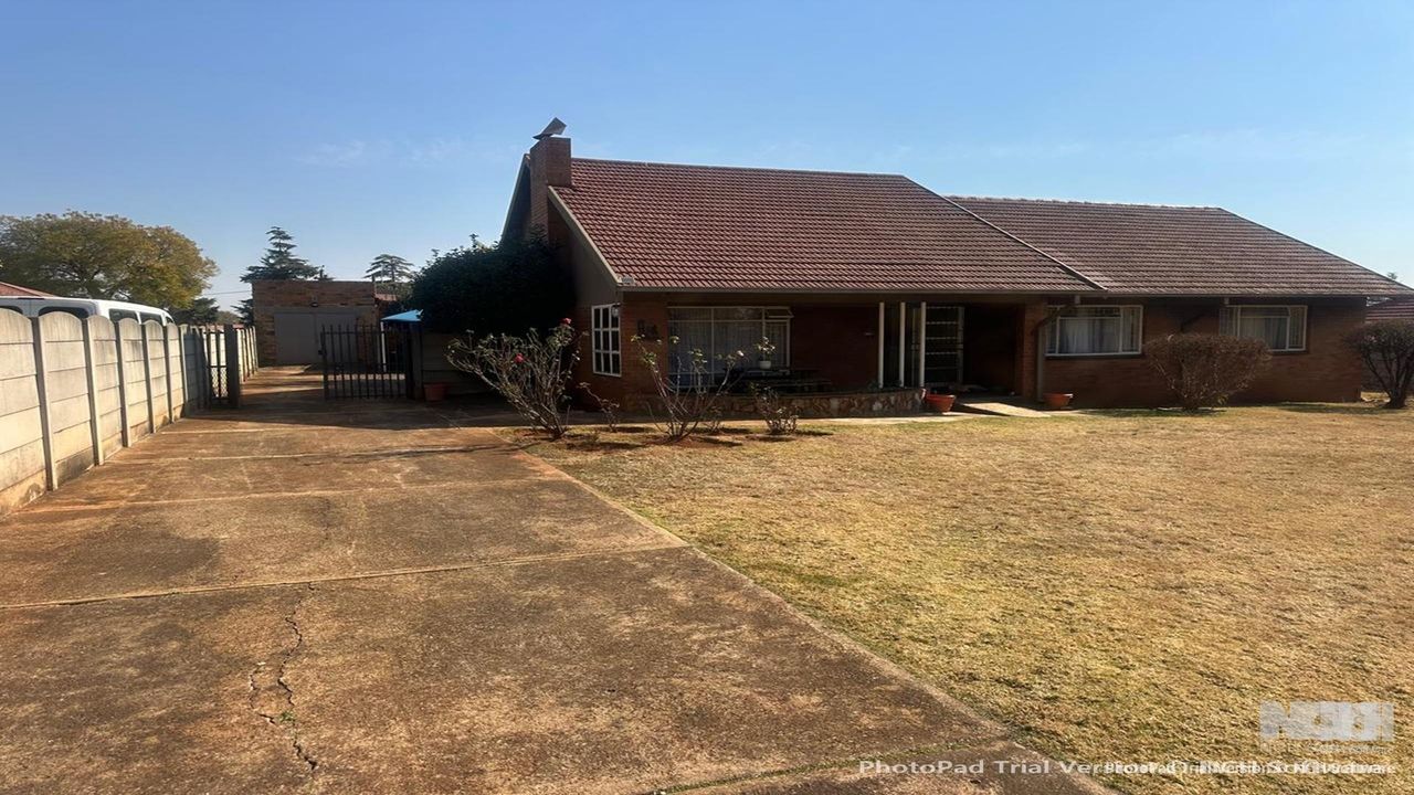 Photo of 3 Bedroom house for sale in Carletonville Central