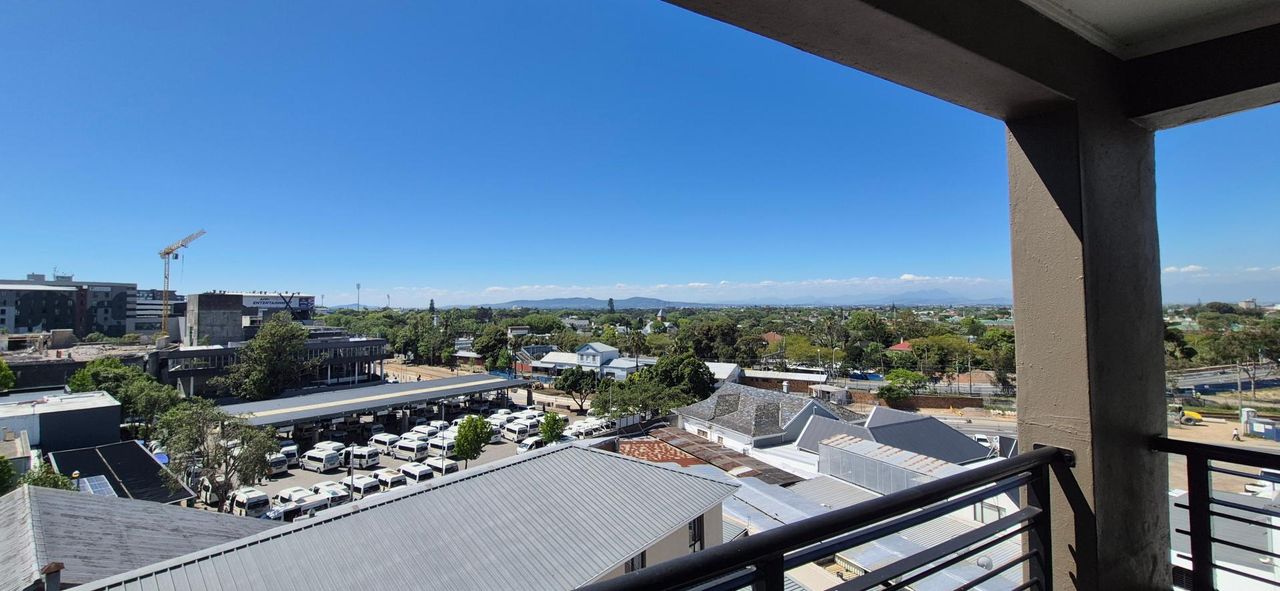 Photo 7 of 10