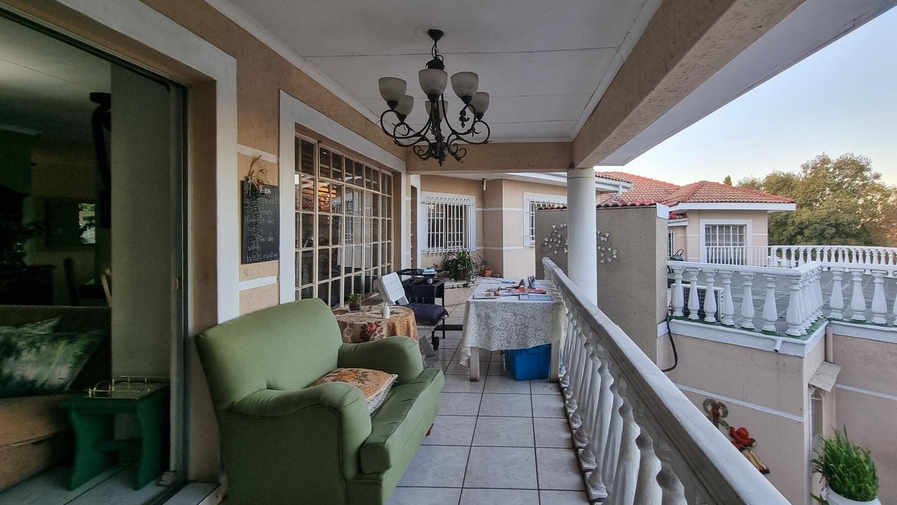 Photo of 8 Bedroom house for sale in Aerorand, Middelburg