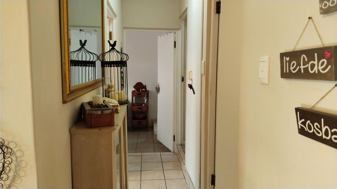 Photo 12 of 23