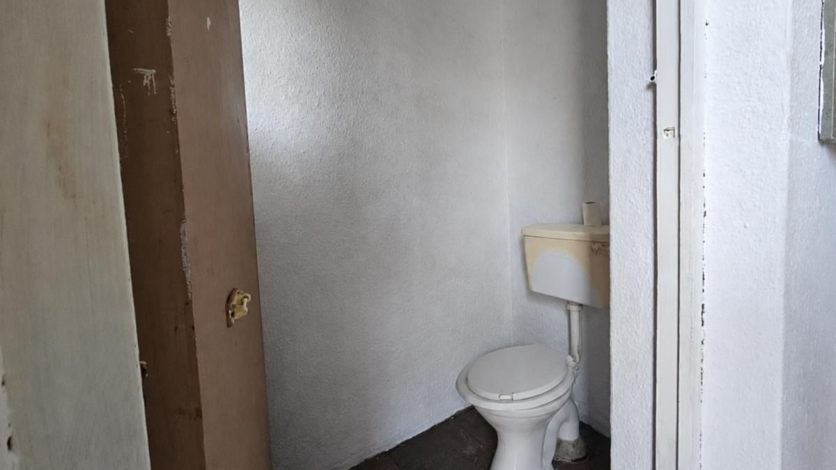 Photo 16 of 21