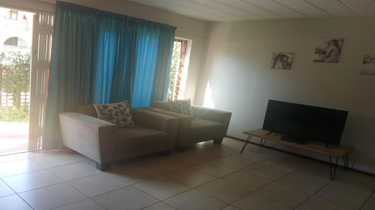 Photo 2 of 28