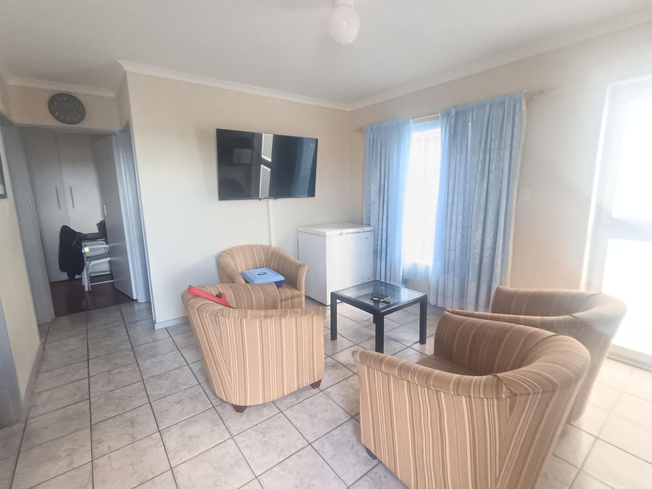 Photo 9 of 23