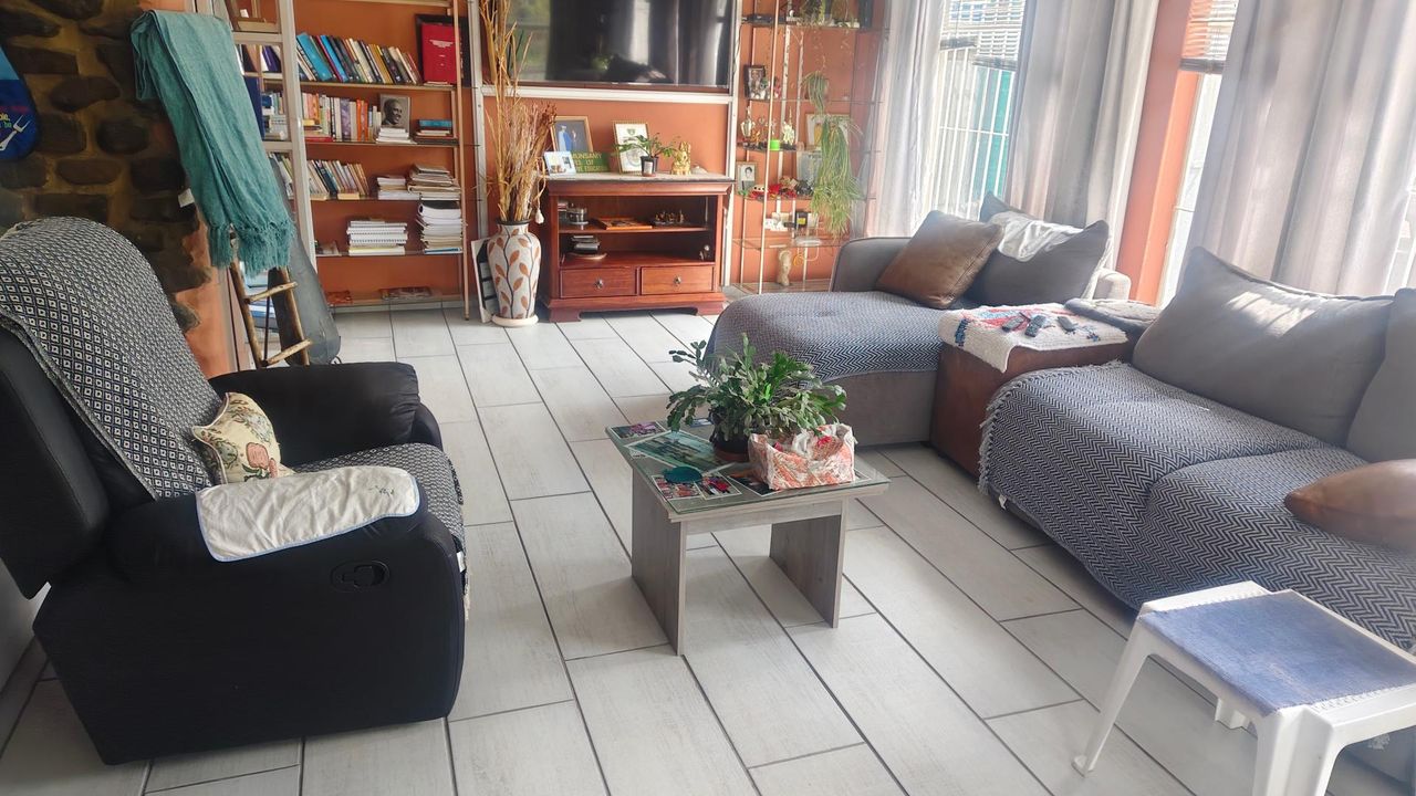 Photo 23 of 38