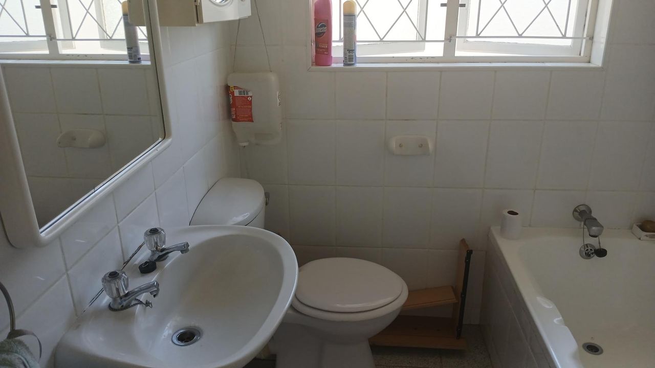 Photo 13 of 27