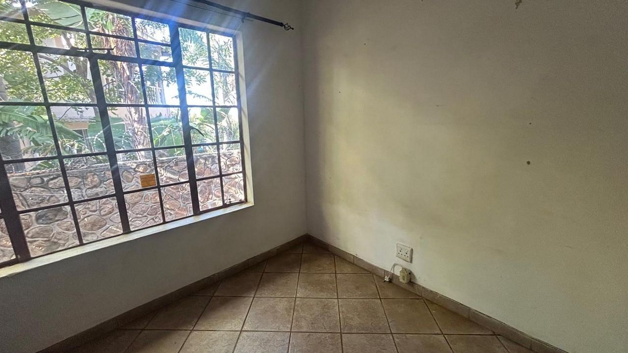 Photo 20 of 25