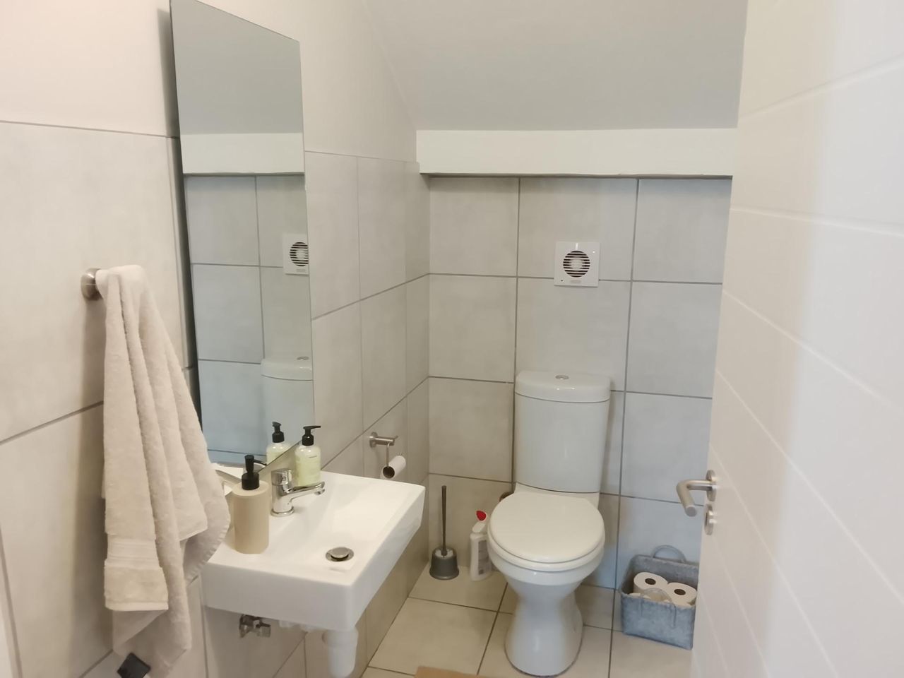 Photo 8 of 29
