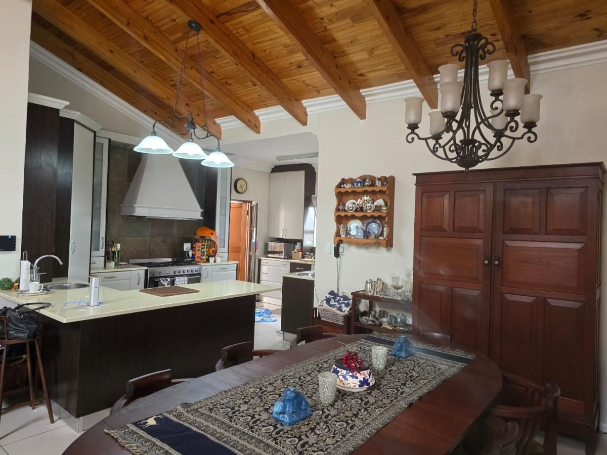 Photo of 5 Bedroom house for sale in Myburgh Park, Langebaan