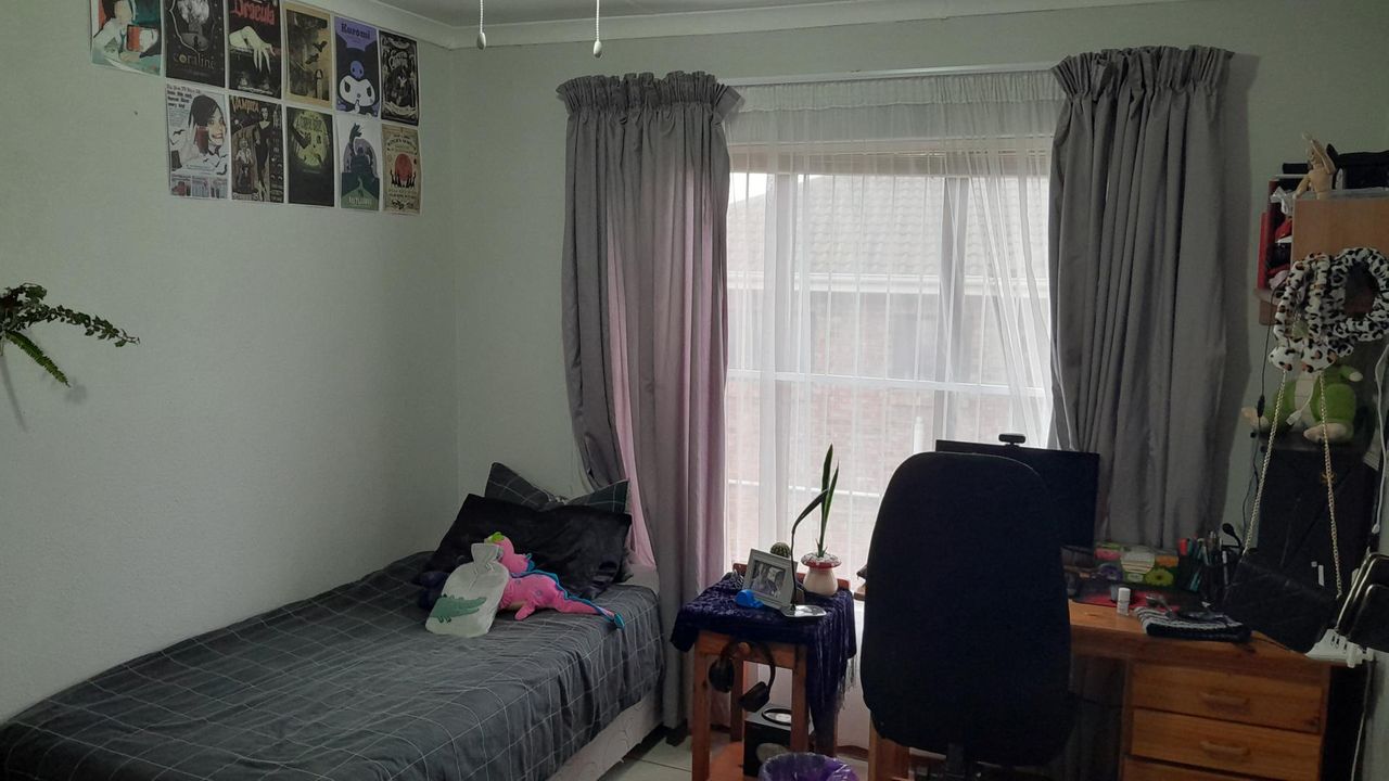 Photo 25 of 50