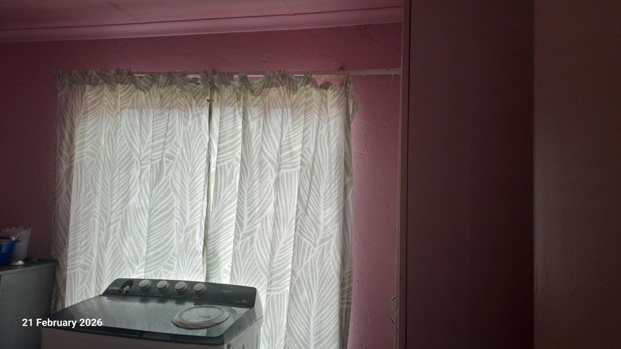 Photo 12 of 15