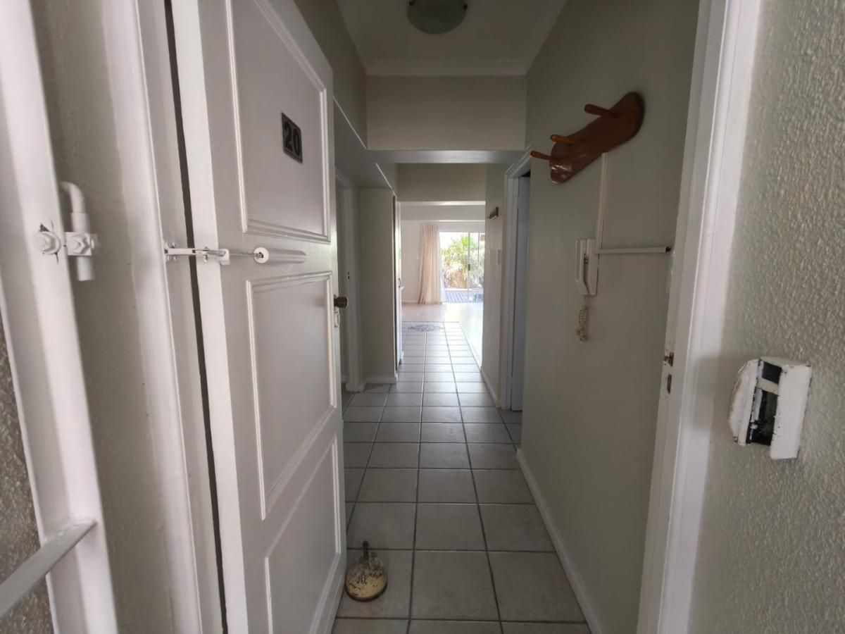 Photo 12 of 20
