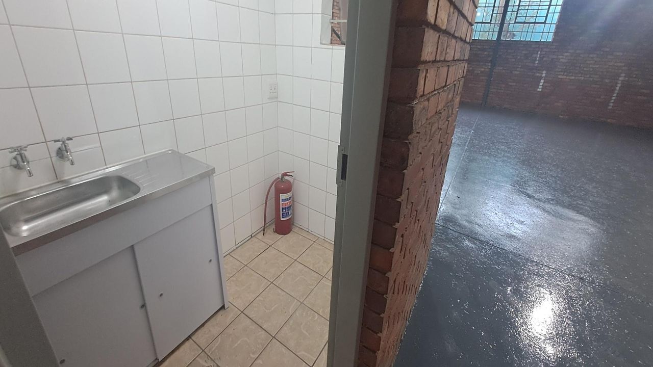 Photo 6 of 14