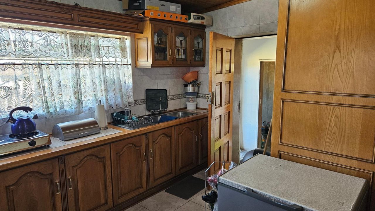 Photo 16 of 17