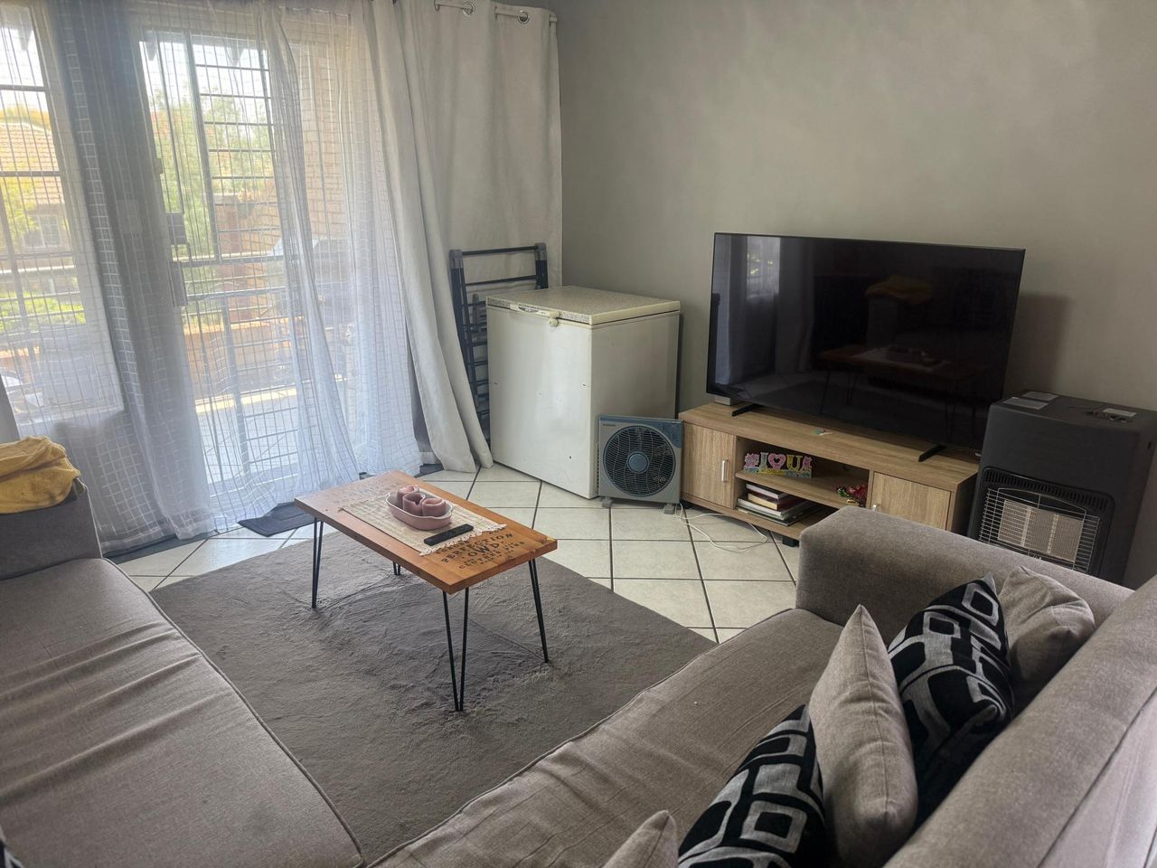 Photo 3 of 16