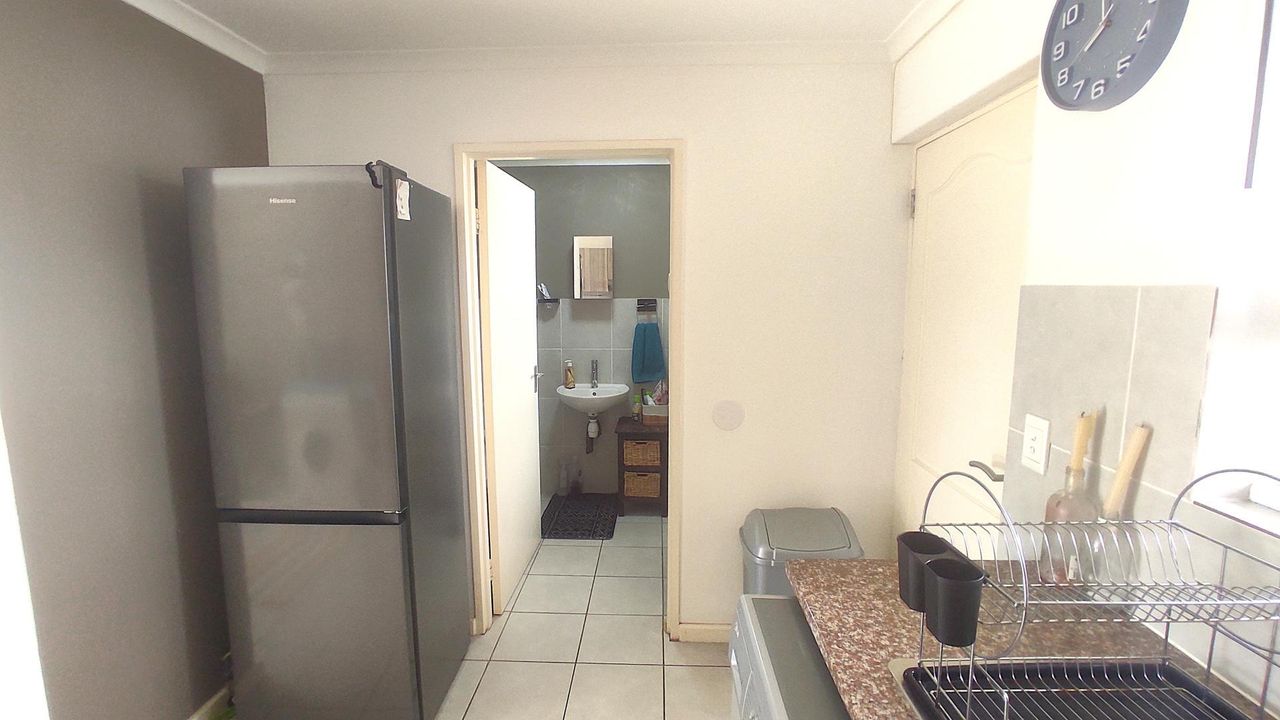 Photo 18 of 19