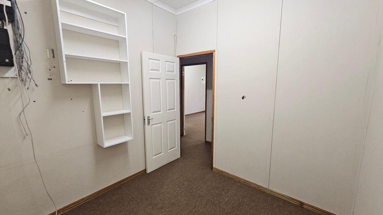 Photo 6 of 22