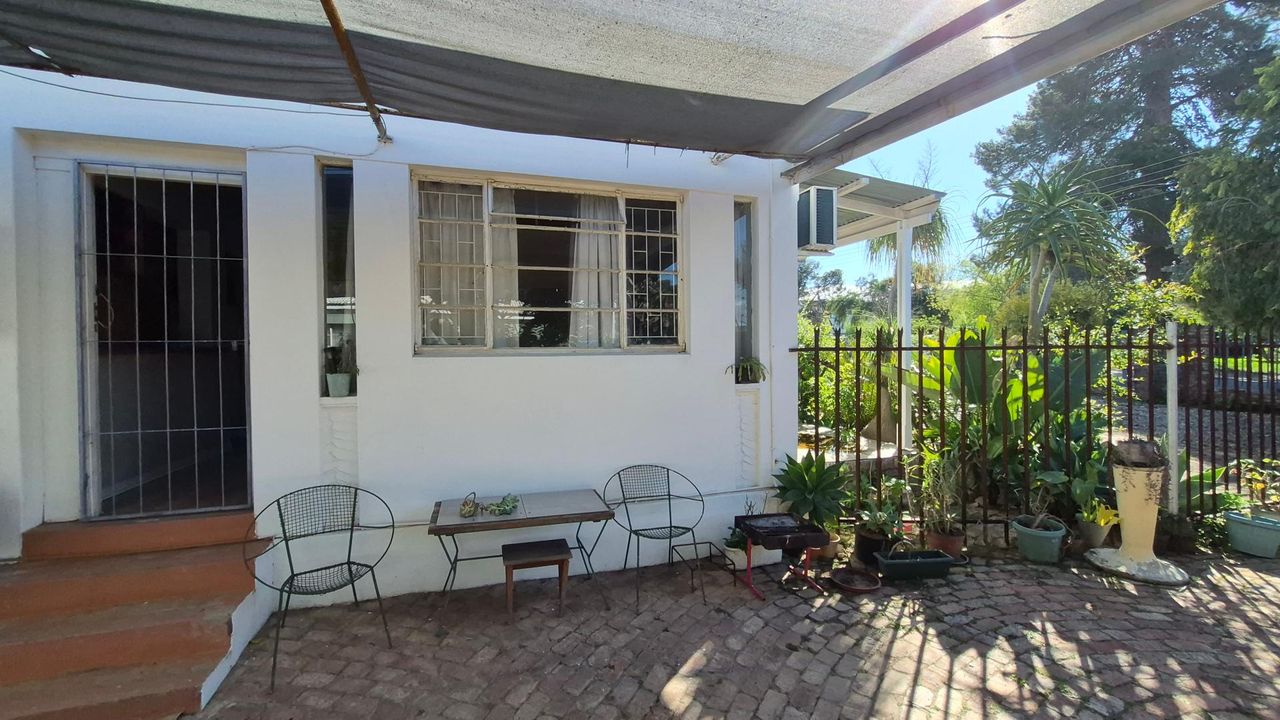 Photo of Bachelor to rent in West Bank, Oudtshoorn